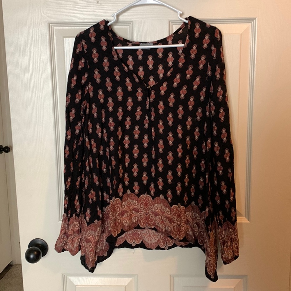 💛 3 for $15 Women’s long sleeve top